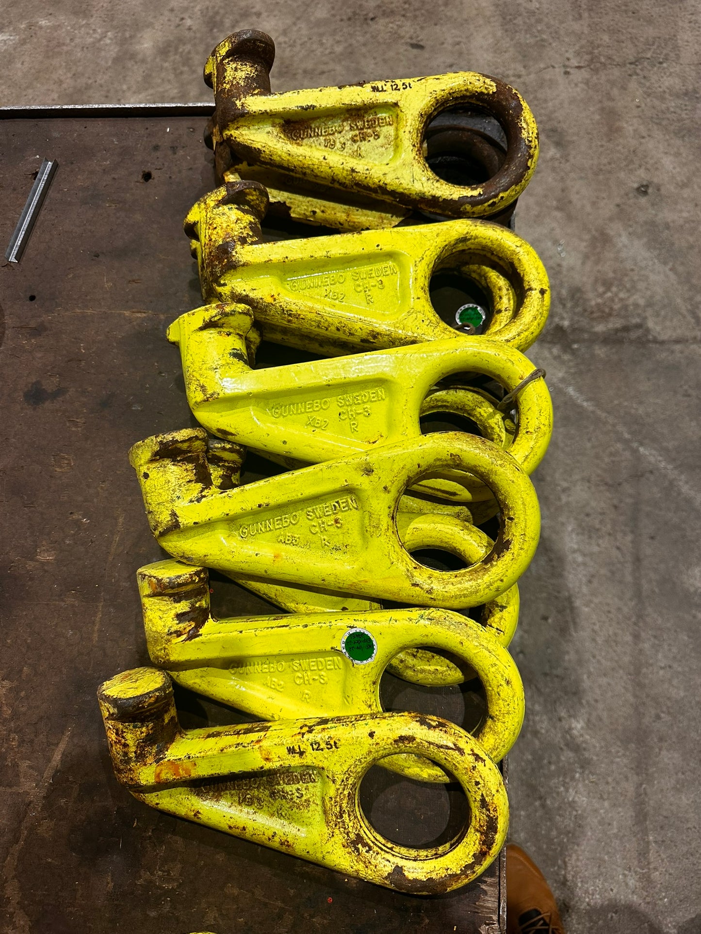 Container krog, type Gunnebo CH-3
Højre bund
WLL 12,5 Ton, 45 grader